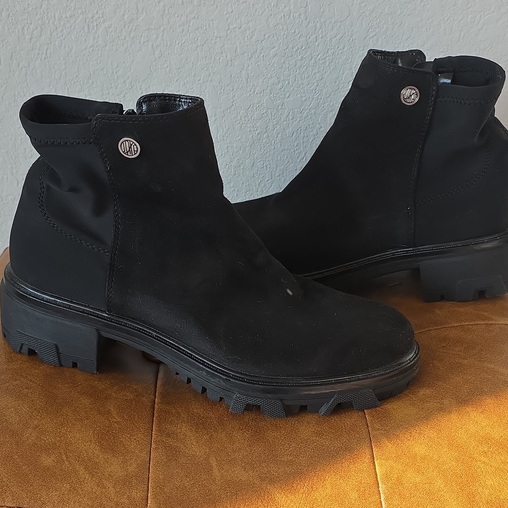 Unisa Black Ankle Booties